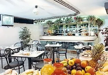 Hotel Casablanca Rimini 3*,